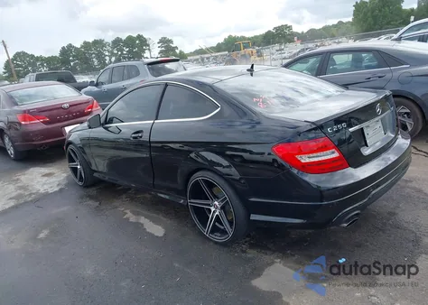 2013 Mercedes-Benz C-Class C 250 из США, поврежденный, VIN WDDGJ4HB2DG023078